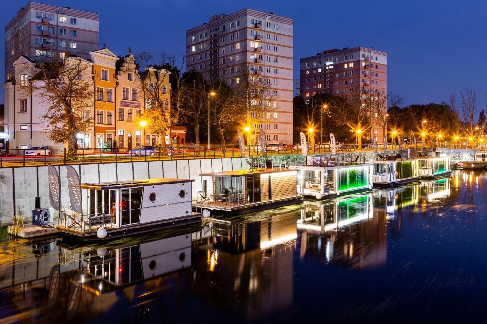 Domy Na Wodzie - La Mare Motlava Houseboats With Sauna By Downtown Apartments Gdańsk Exteriör bild