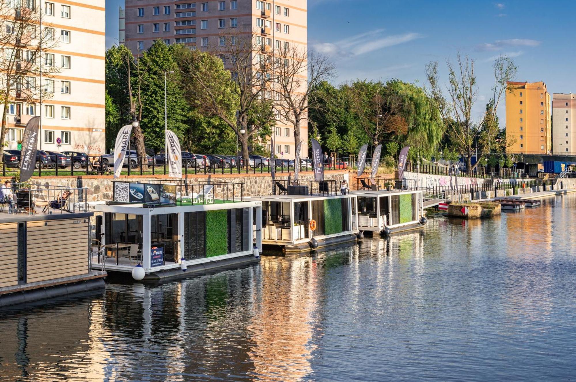 Domy Na Wodzie - La Mare Motlava Houseboats With Sauna By Downtown Apartments Gdańsk Exteriör bild