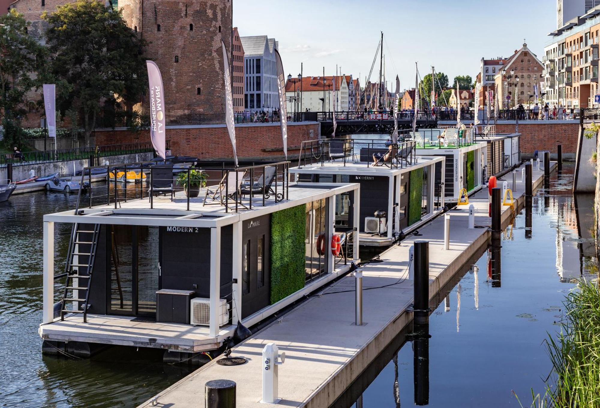Domy Na Wodzie - La Mare Motlava Houseboats With Sauna By Downtown Apartments Gdańsk Exteriör bild