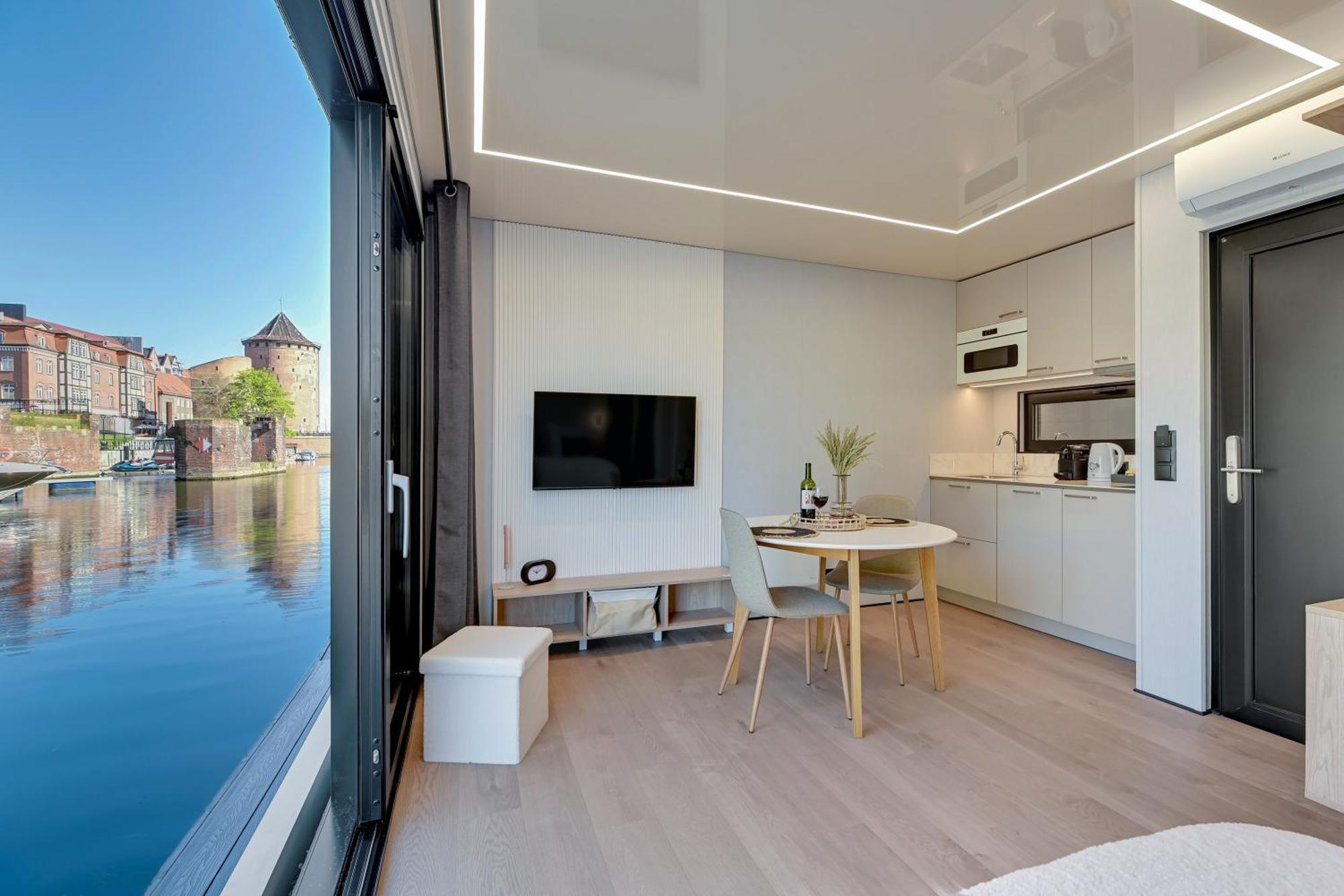 Domy Na Wodzie - La Mare Motlava Houseboats With Sauna By Downtown Apartments Gdańsk Rum bild